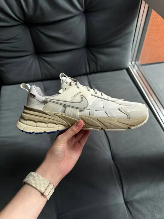 Взуття Nike V2K RUN GTX, фото 1