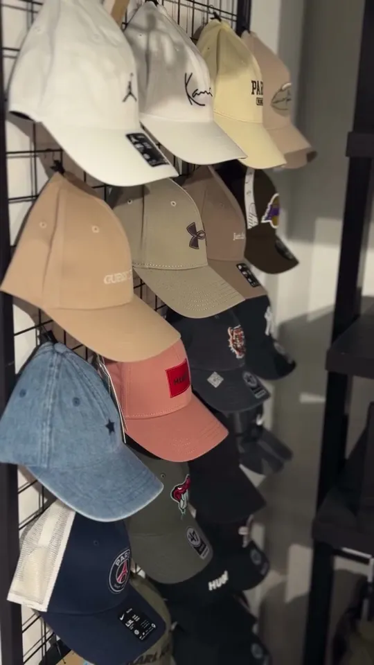 Шоурум Walter Store, caps